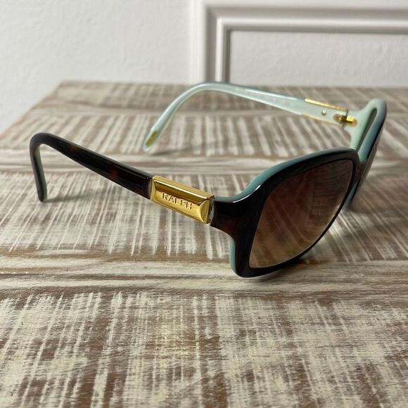 Polo Ralph Lauren women’s sunglasses with case. main image 9